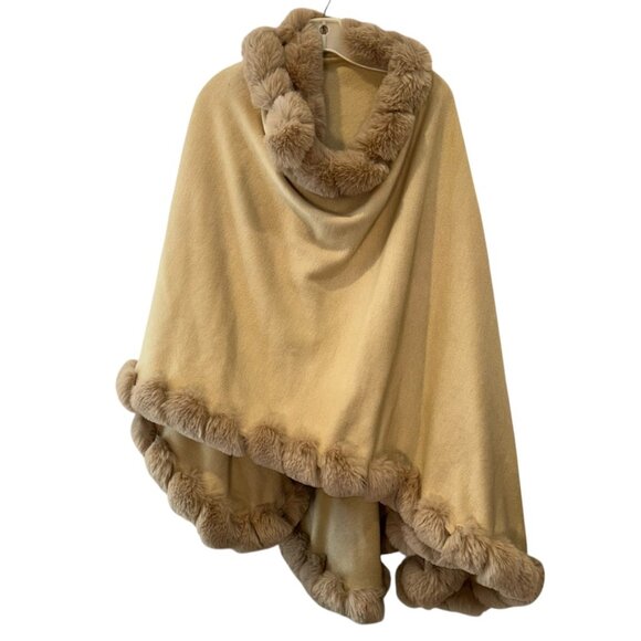 Camel khaki faux fur trim cape shawl STUNNING - Picture 2 of 5